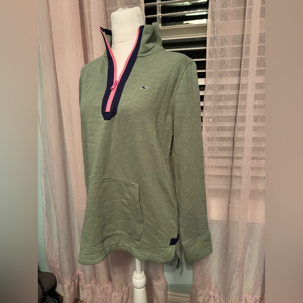 NWT Vineyard vines, green pullover